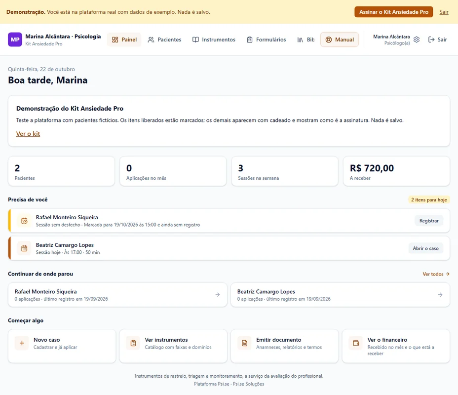 Telas reais da demo do Kit Ansiedade Pro: painel, catálogo de instrumentos com cadeados, aplicação do PDAT até o resultado e um formulário preenchível, com dados fictícios.